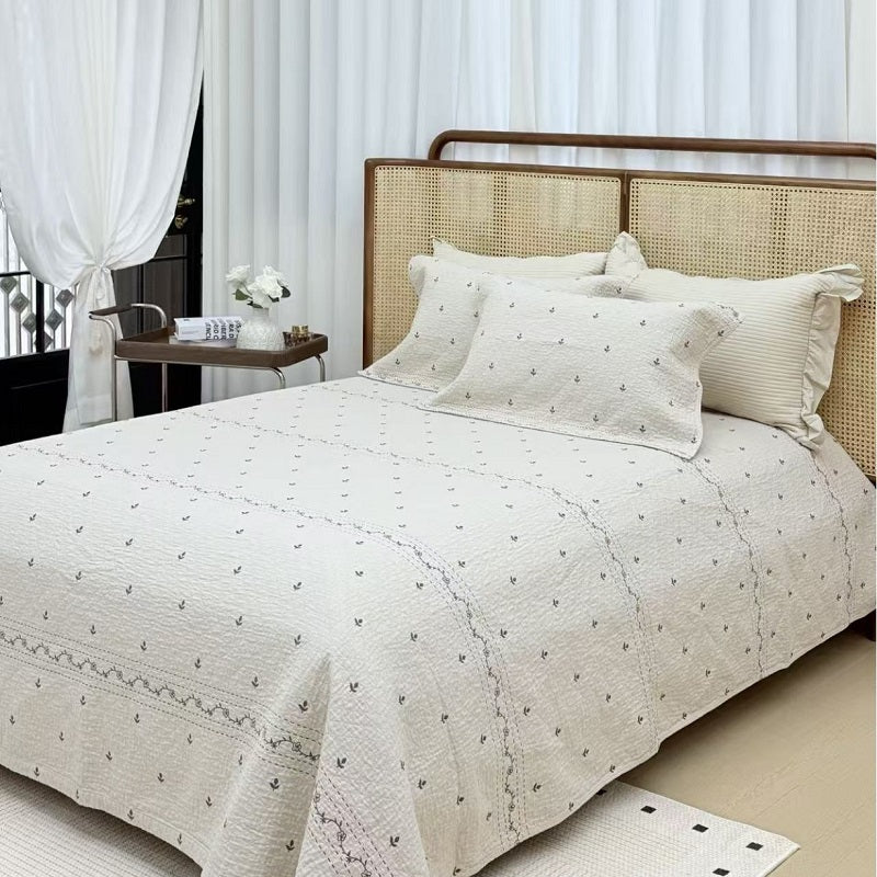 Premium 100% Cotton Bed Cover: Featuring Delicate Rice Grain Embroidery for a Modern Minimalist Touch