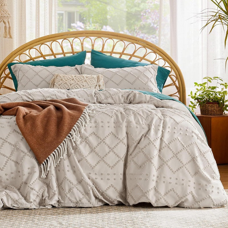3-Piece Shabby Chic Boho Bedding Set - Tufted Embroidery Design, Modern Farmhouse Style Textured Comforter Cover