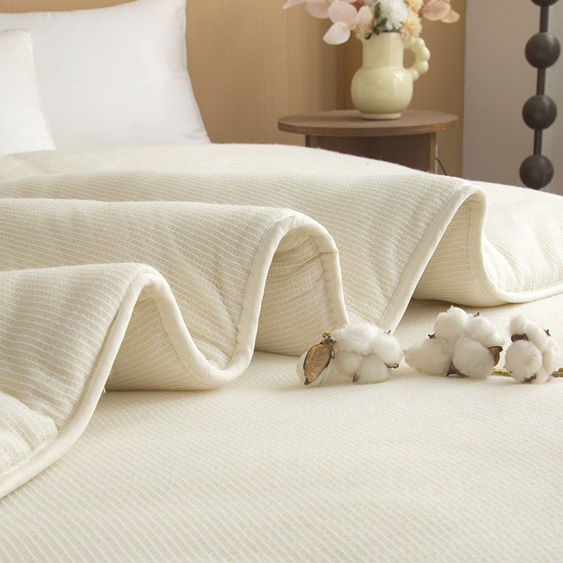 Premium Xinjiang Long-staple Cotton Quilt: Naturally Breathable & Ultra-Soft Comfort