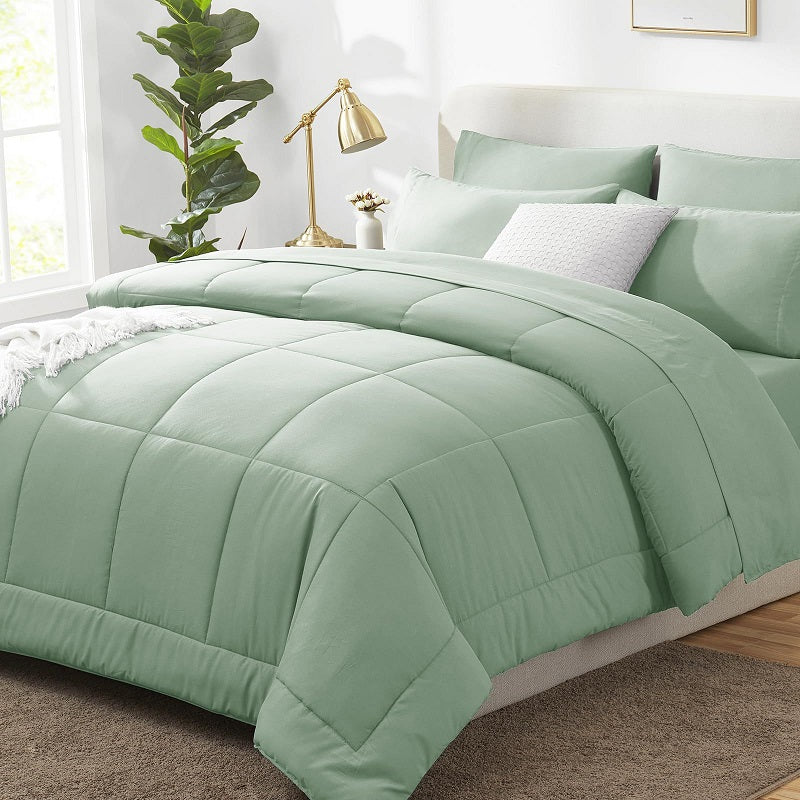 Luxury 3-Piece Comforter Set - Ultra-Soft Microfiber Bedding with 2 Matching Shams, Minimalist Design for All-Season Comfort